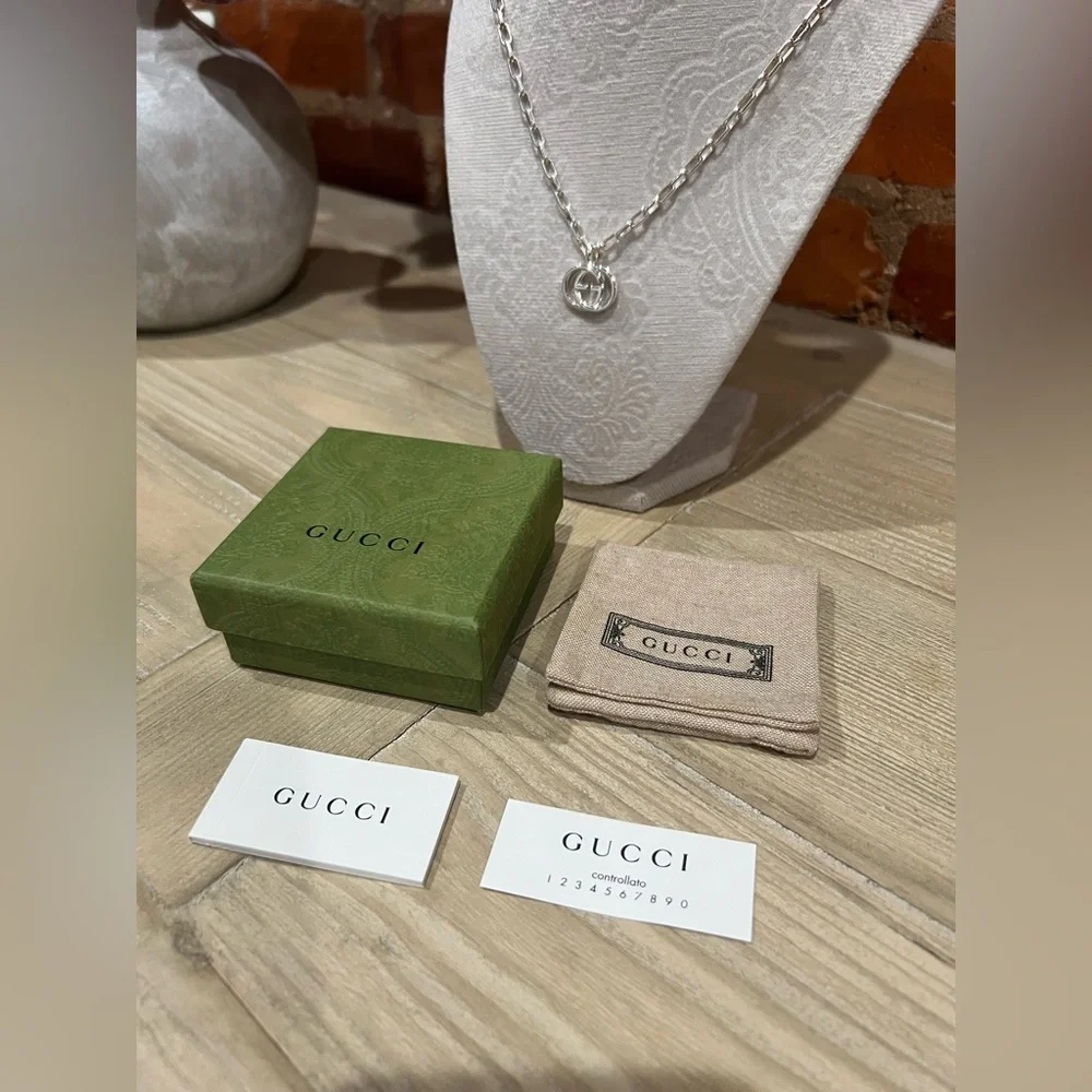 NIB Gucci Sterling Silver Interlocking G Pendant Necklace - Picture 10 of 10